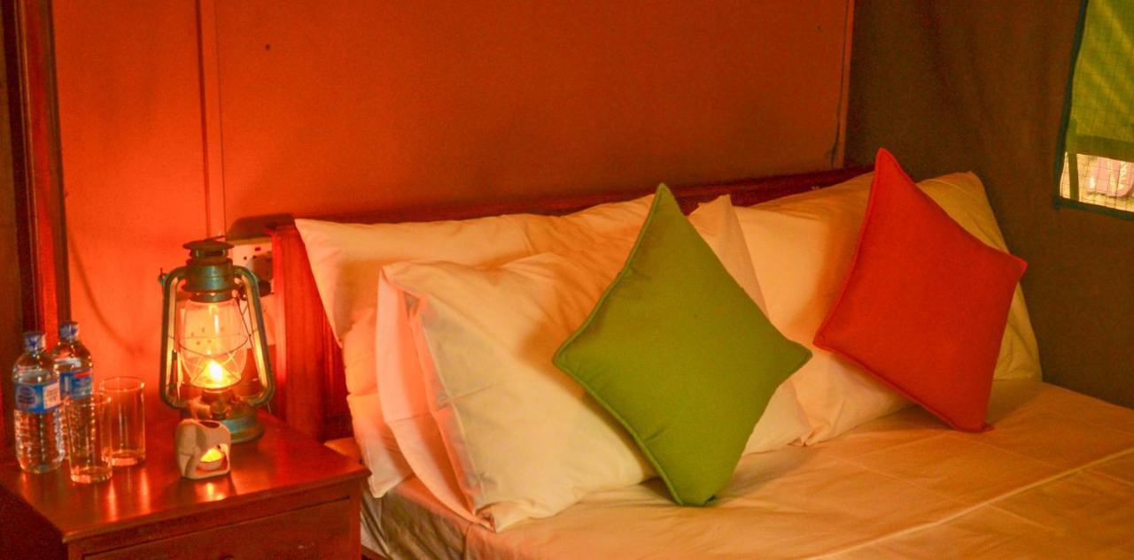 Camp Leopard - Yala Safari Glamping Hotel ภายนอก รูปภาพ