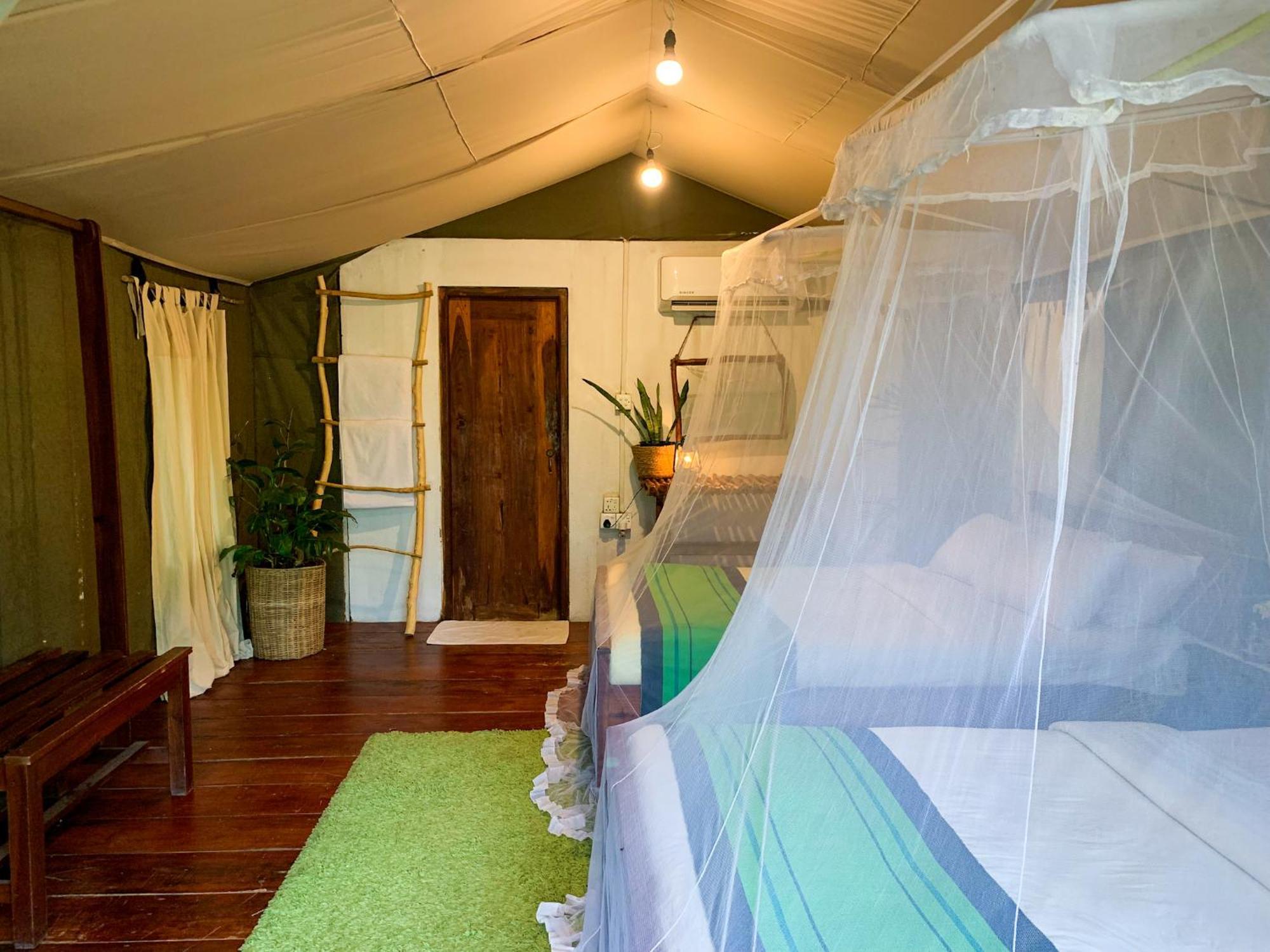 Camp Leopard - Yala Safari Glamping Hotel ภายนอก รูปภาพ